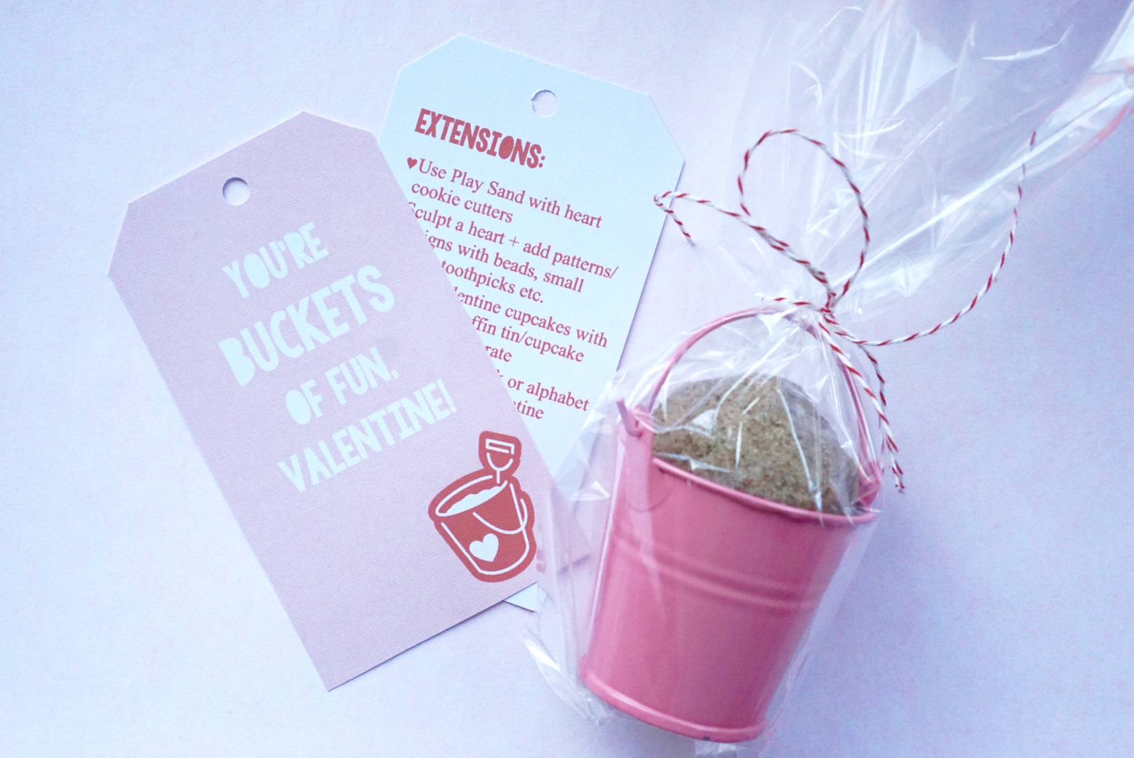 Kinetic Sand Valentine sample